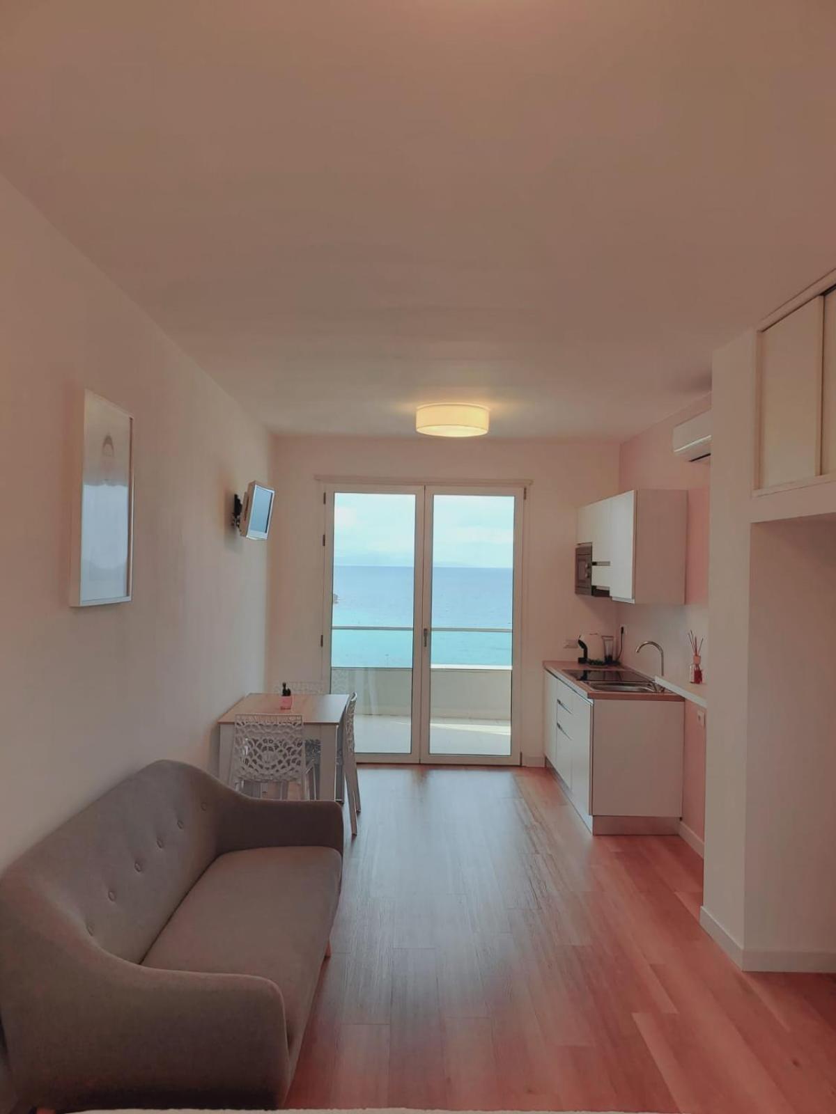 Dolphin'S Home Porto Torres Exterior photo